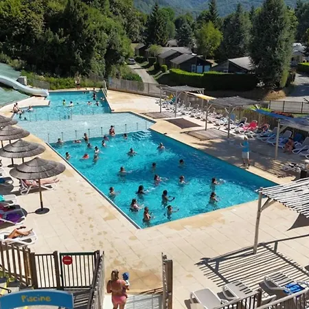 Campsite Mobil Confortable Avec Terrasse A Saint-geniez-d'olt, 6 Personnes - Api-1-52-1296 Saint-Geniez-d'Olt